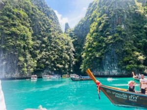 A private long tail boat tour.
